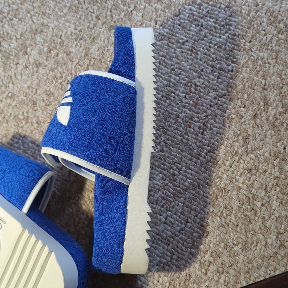 GUCCI x ADIDAS- New 2022 Magic Sponge Slides, Size US-9